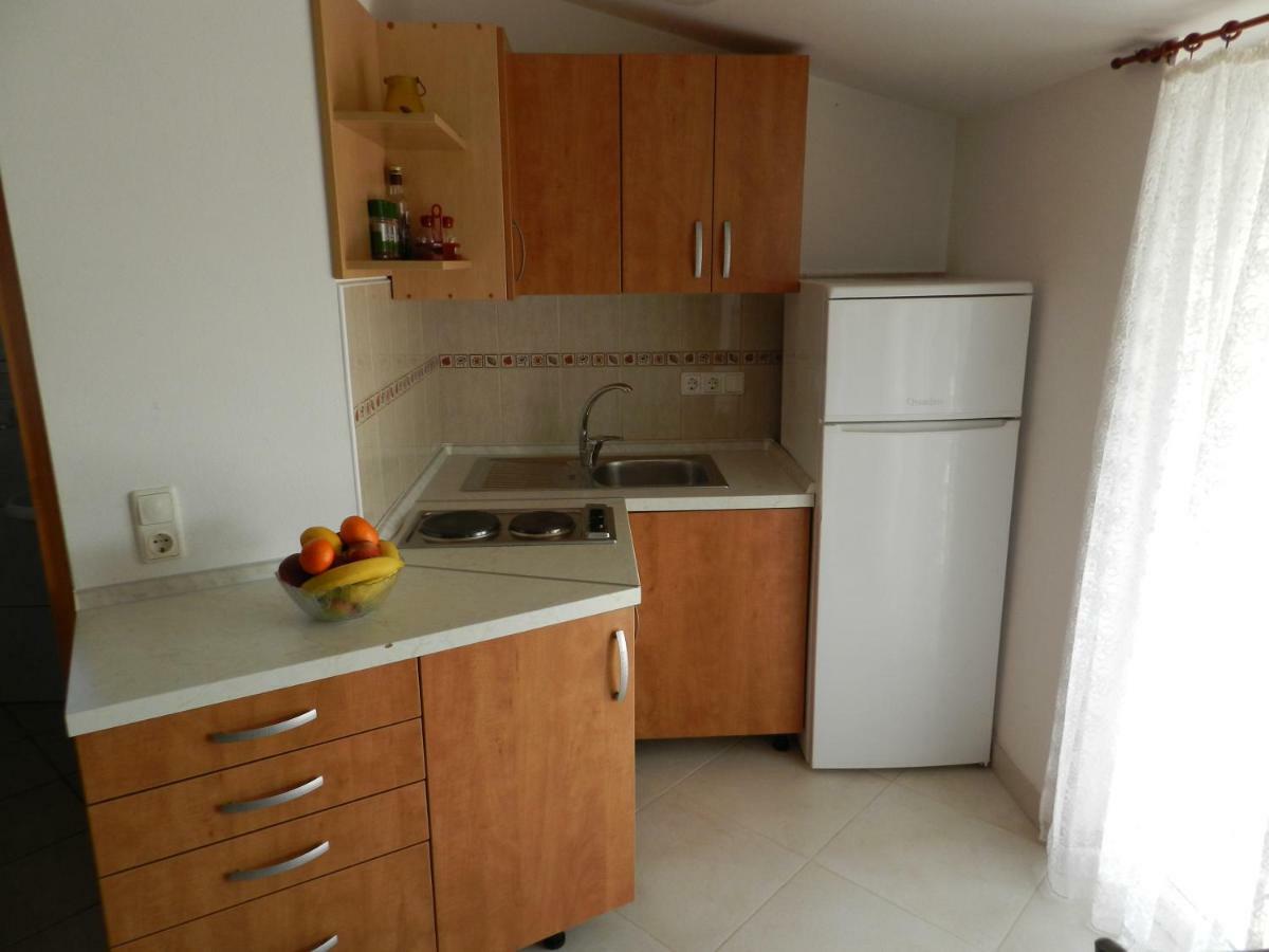Apartmani Lucija Jurkovic Malinska Kültér fotó