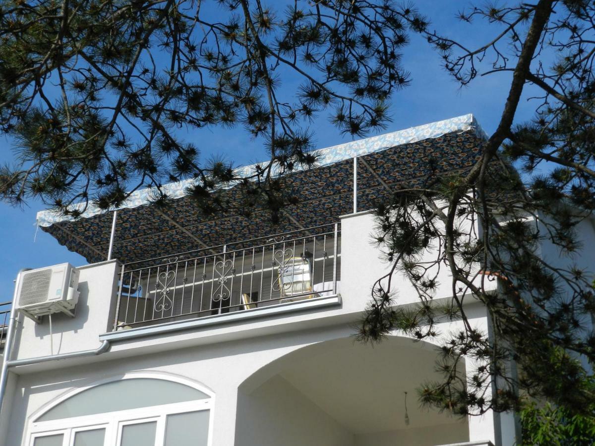 Apartmani Lucija Jurkovic Malinska Kültér fotó